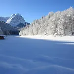 Hotel Riessersee 4*