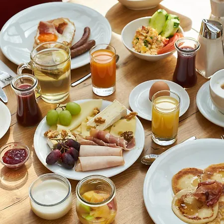 Hotel Riessersee 4*