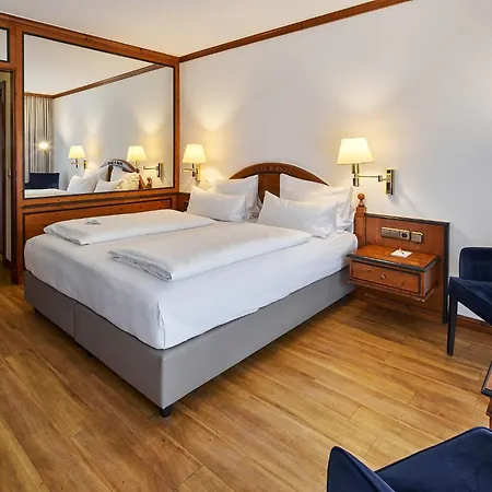 リーサーゼー 4* ガルミッシュ・パルテンキルヒェン